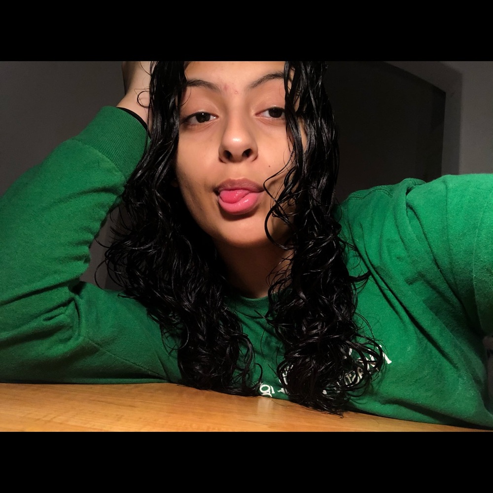 Meet your Posher, Aolani